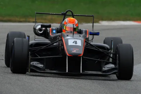 #4 Andrés Saravia – EmiliodeVillota Motorsport – Dallara F312 - Toyota – Europäische Formel 3 Open 2013