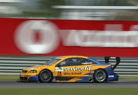 #16 Jeroen Bleekemolen – Euroteam – Opel Astra Coupe DTM (2003) – DTM (Deutsche Tourenwagen Masters) 2004
