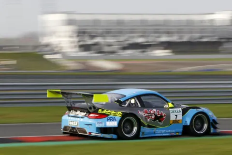 #7 Tomas Pivoda – Farnbacher Racing – Porsche 911 GT3 R (997) – ADAC GT Masters 2013