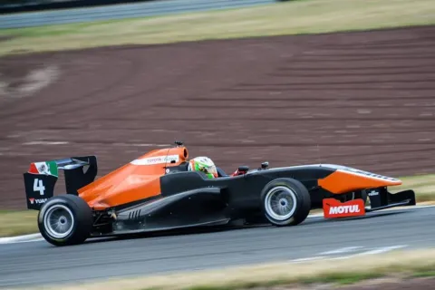 #4 Alfonso Celis – Giles Motorsport – Tatuus FT50 - Toyota – Toyota Racing Serie 2014-2015