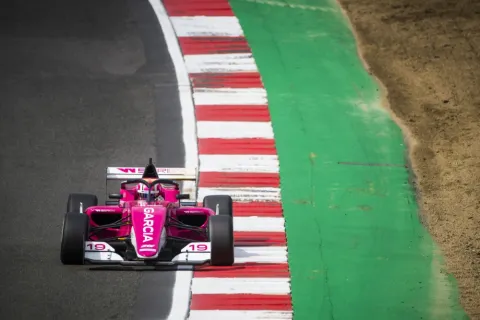 #19 Marta García – Hitech Racing – Tatuus F3 T-318 - Alfa Romeo