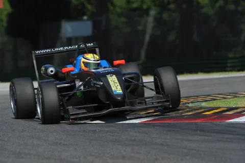 #29 Federico Vecchi – Island Motorsport – Dallara F308 - FPT Fiat – Italienische Formel 3 Meisterschaft 2011