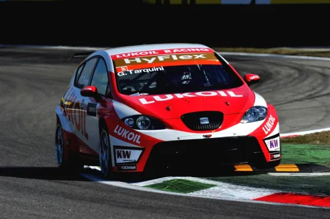 #3 Gabriele Tarquini – Lukoil Racing Team – Seat Leon 1.6T – FIA Tourenwagen Weltmeisterschaft 2012
