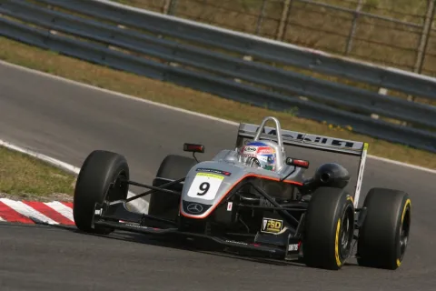 #9 Kohei Hirate – Manor Motorsport – Dallara F305 - AMG Mercedes