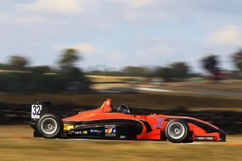 #32 Jon  Mills – Mills Motor Sport – Mygale M07 - AMG Mercedes – Australische Formel 3 Meisterschaft 2012