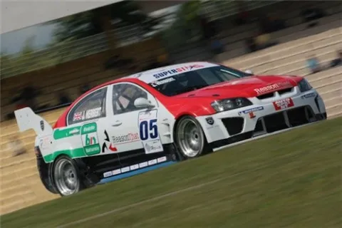 #5 Johnny Herbert – Motorzone Race Car – Chevrolet Lumina CR8 – italienische Superstars Meisterschaft 2010