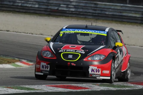 #1 Robert Huff – Münnich Motorsport – Seat Leon 1.6T – FIA Tourenwagen Weltmeisterschaft 2013