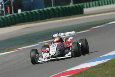 #10 Riccardo Brutschin – Performance Racing – Dallara F305 - Volkswagen – Deutscher Formel-3-Cup 2011
