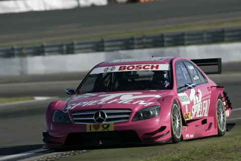 #8 Susie Wolff (Stoddart) – Persson Motorsport – Mercedes C-Klasse DTM (2008) – DTM (Deutsche Tourenwagen Masters) 2009
