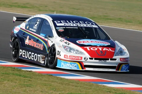 #2 Fabián Yannantuoni – DTA Racing – Peugeot 408 RPE V8 – Argentinische Super TC 2015
