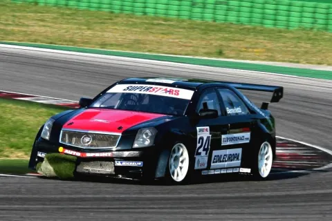 #24 Roberto Benedetti – RC Motorsport – Cadillac CTS-V – Internationale Superstars Serie 2011