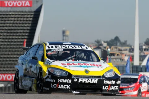 #11 Luis José di Palma – Ambrogio Racing – Renault Fluence RPE V8 – Argentinische Super TC 2014