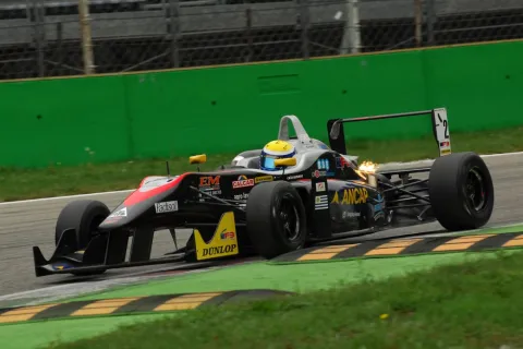 #2 Santiago Urrutia – RP Motorsport – Dallara F312 - Toyota – Europäische Formel 3 Open 2013