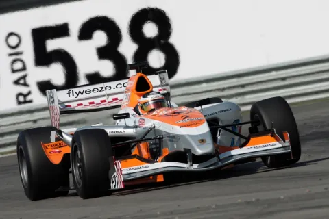 #2 Yelmer Buurman – SF Team Netherlands - PSV Eindhoven (Azerti) – Panoz DP09B - Menard – Formel Superliga 2011