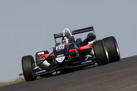 #20 Tiago Geronimi – Signature – Dallara F308 - Volkswagen – Formel 3 Masters 2009