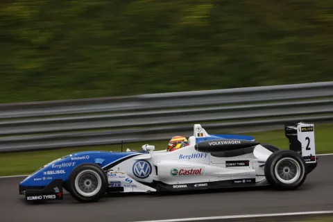 #2 Laurens Vanthoor – Signature – Dallara F308 - Volkswagen – Formel 3 Masters 2011