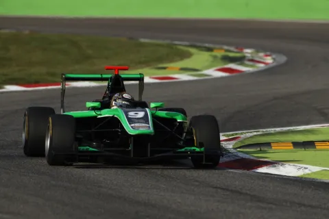 #9 Sandy Stuvik – Status GP – Dallara GP3/13 - AER – GP3 Serie 2015