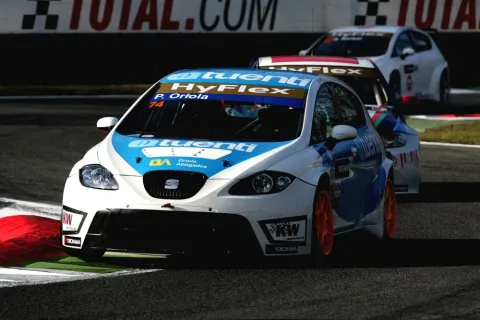 #74 Pepe Oriola – Sunred Engineering – Seat Leon 1.6T – FIA Tourenwagen Weltmeisterschaft 2012