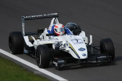 #7 Alex Brundle – T-Sport – Dallara F308 - Volkswagen – Britische Formel 3 Meisterschaft 2010