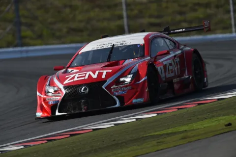 #1 Kohei Hirate – Team Cerumo – Lexus RC F 2.0T – Japanische Super GT Serie 2014