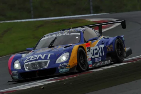 #38 Kohei Hirate – Team Cerumo – Lexus SC430 – Japanische Super GT Serie 2011