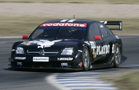 #11 Laurent Aiello – Team Phoenix – Opel Vectra GTS DTM (2005) – DTM (Deutsche Tourenwagen Masters) 2005