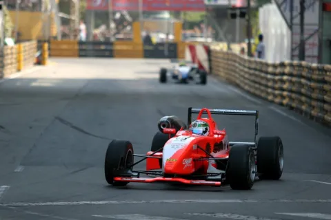 #29 Michael Ho – TME – Dallara F302 - TOM's Toyota – Formel 3 Macau Grand Prix 2004