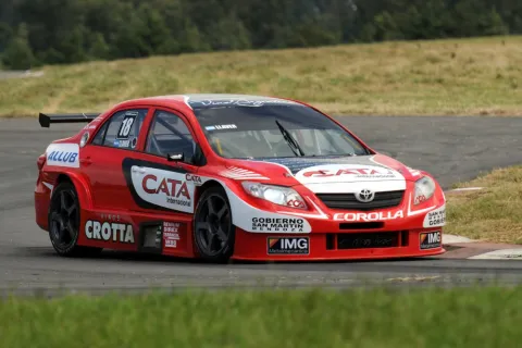 #18 Bernardo Llaver – Toyota Team Argentina – Toyota Corolla RPE V8 – Argentinische Super TC 2012