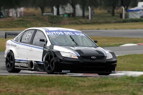 #37 Nicolás Traut – Riva Racing – Ford Focus II RPE V8 – Argentinische Super TC 2014