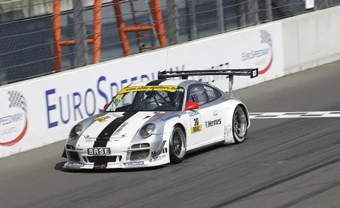 #29/30 Nicolas Armindo – Triple H Team Hegersport – Porsche 911 GT3 R (997) – ADAC GT Masters 2011