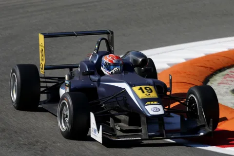 #19 Måns Grenhagen – Van Amersfoort Racing – Dallara F312 - Volkswagen – FIA Formel 3 Europameisterschaft 2013