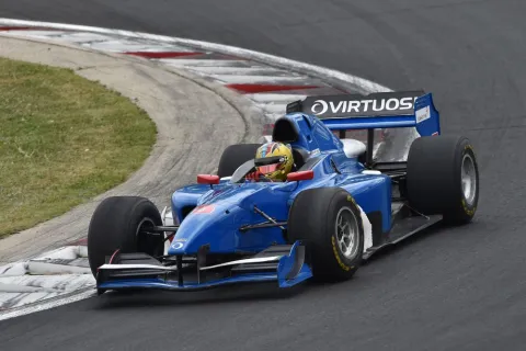 #5 Johnny, jr. Cecotto – Virtuosi Racing – Lola B05/52 - Gibson (2015) – Auto GP 2015