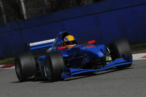 #6 Max Snegirev – Virtuosi Racing – Lola B05/52 - Zytek (2013) – Auto GP 2013