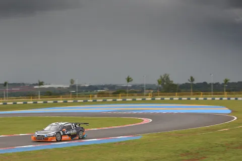 #5 Felipe Giaffone – Vogel Motorsport – Chevrolet Sonic V8 – Brasilianische Stock Car 2015