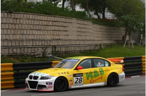 #28 Gary Kwok – Wiechers Sport – BMW 320 TC (E90) – FIA Tourenwagen Weltmeisterschaft 2011